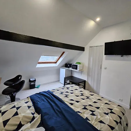 Agreable Studio De 16M2 Sans Kitchenette Neuilly-sur-Marne Exterior foto